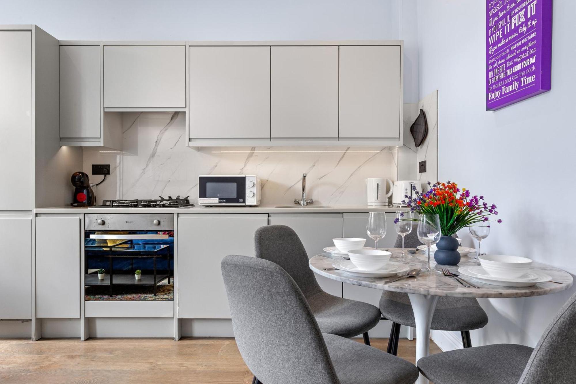 Stylish 2 Bedroom Apartment In Westminster Sleeps 5 With Ac Londýn Exteriér fotografie